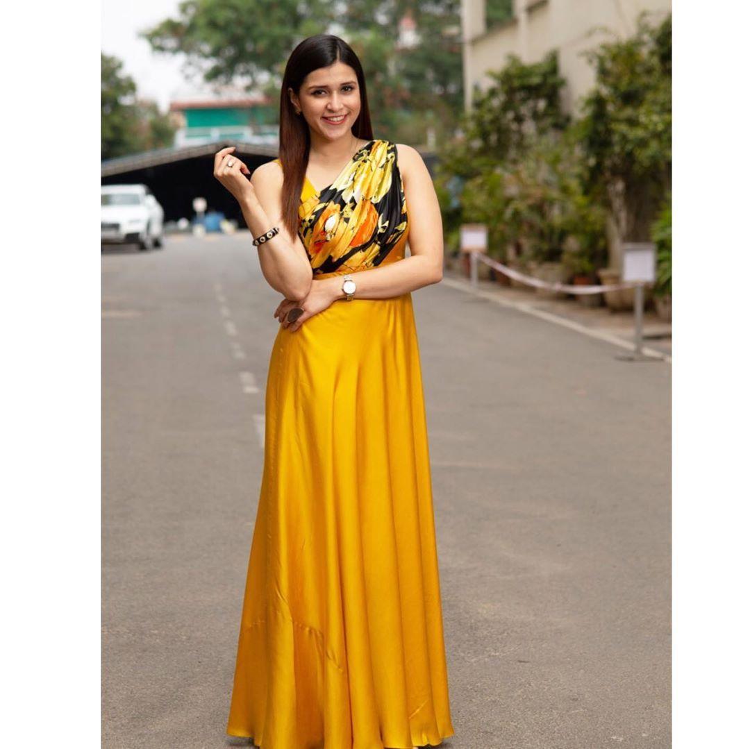 Mannara Chopra Latest