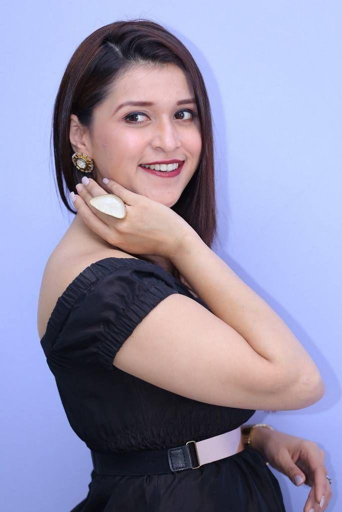 Mannara Chopra Stills At Rogue Movie Success Meet