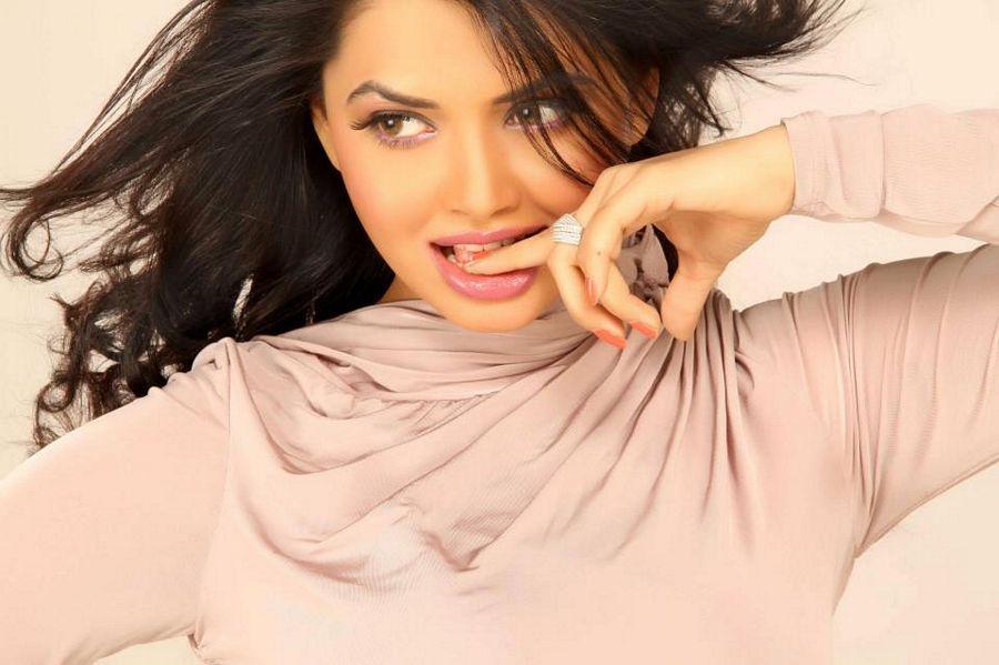 Marati Model Actress Kushi Gadhvi Latest Photoshoot Stills