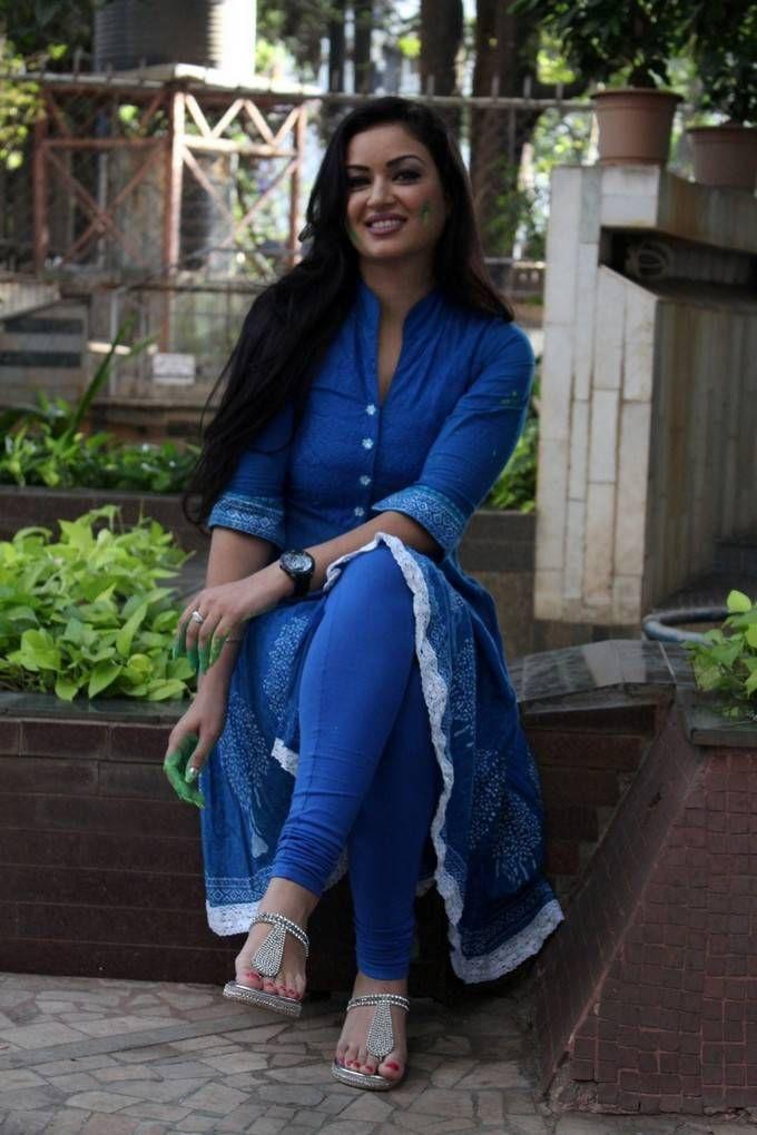 Maryam Zakaria Stills At Holi Celebrations 2017
