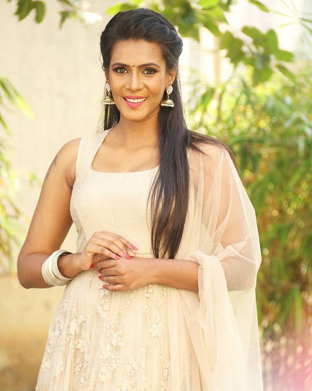 Meera Mitun Latest Hot Photoshoot Stills