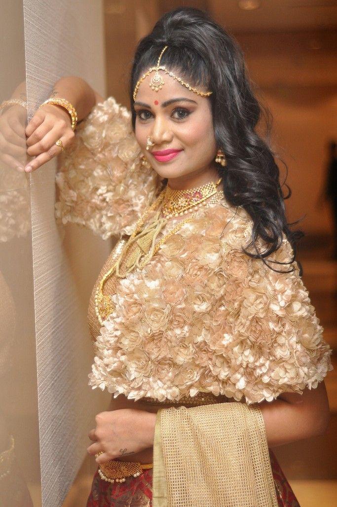 Mehek Stills At Khwaaish Bridal Exhibition Launch