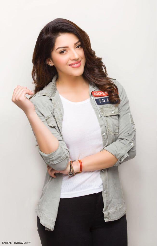 Mehreen Pirzada Latest Unseen Photoshoot Stills