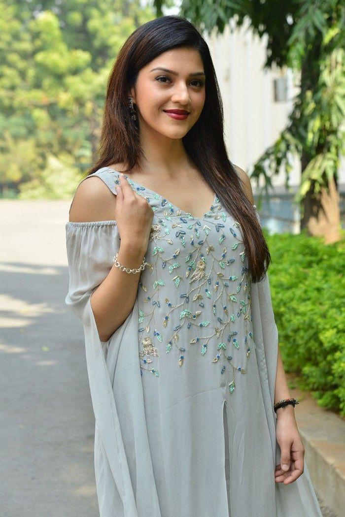 Mehreen Stills at Jawaan Movie Pre Release Function