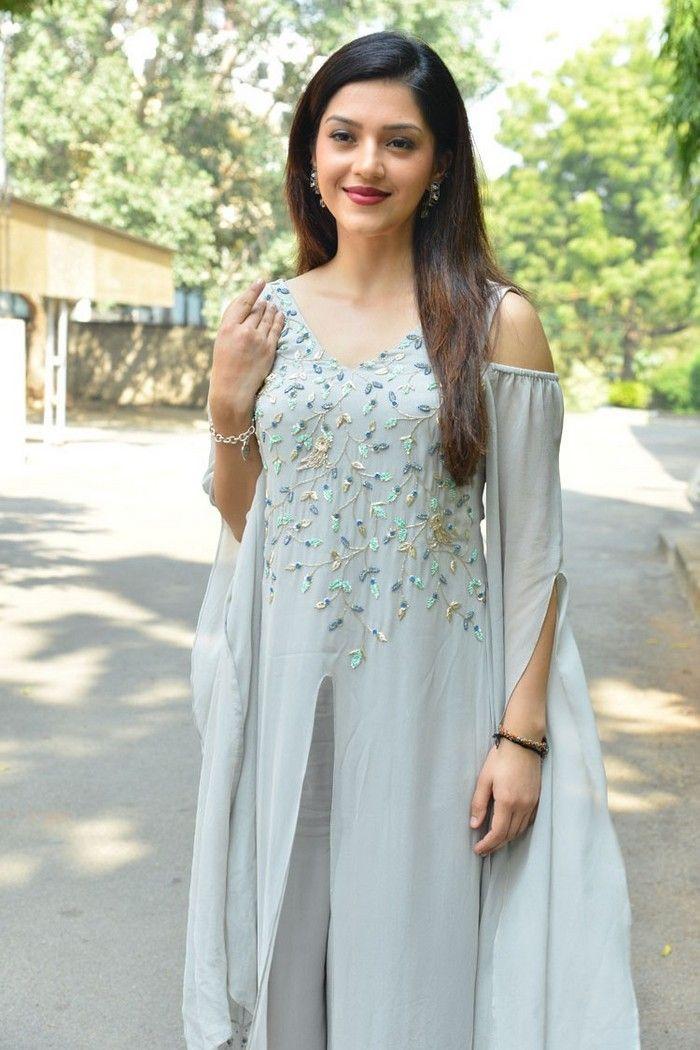 Mehreen Stills at Jawaan Movie Pre Release Function