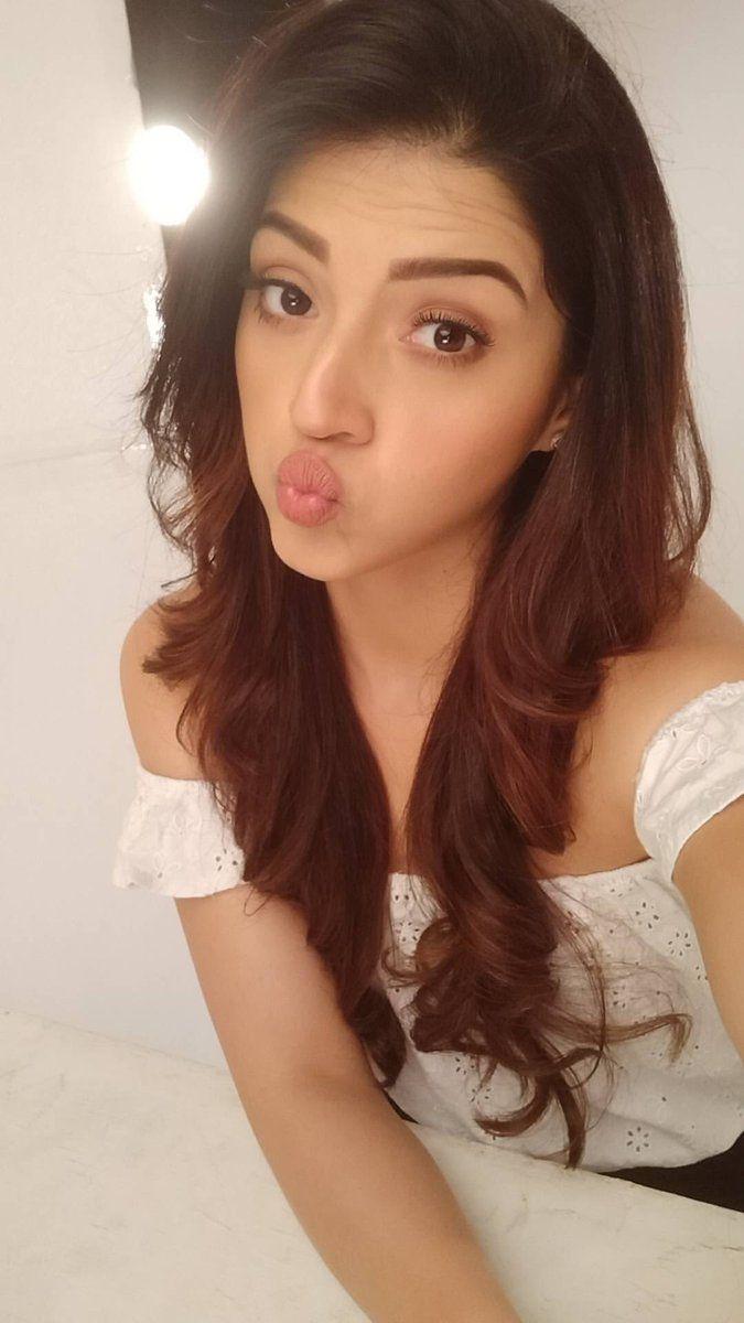 Mehrene Kaur Pirzada Latest Cute Pictures