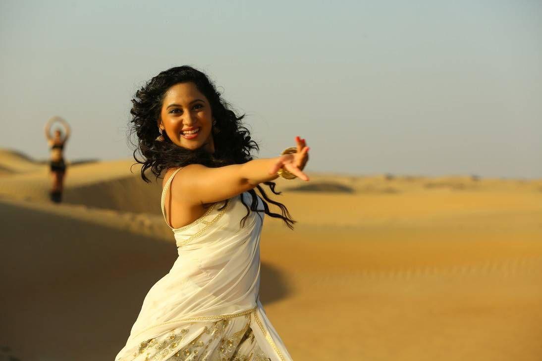 Mia George Stills From Ungarala Rambabu Movie