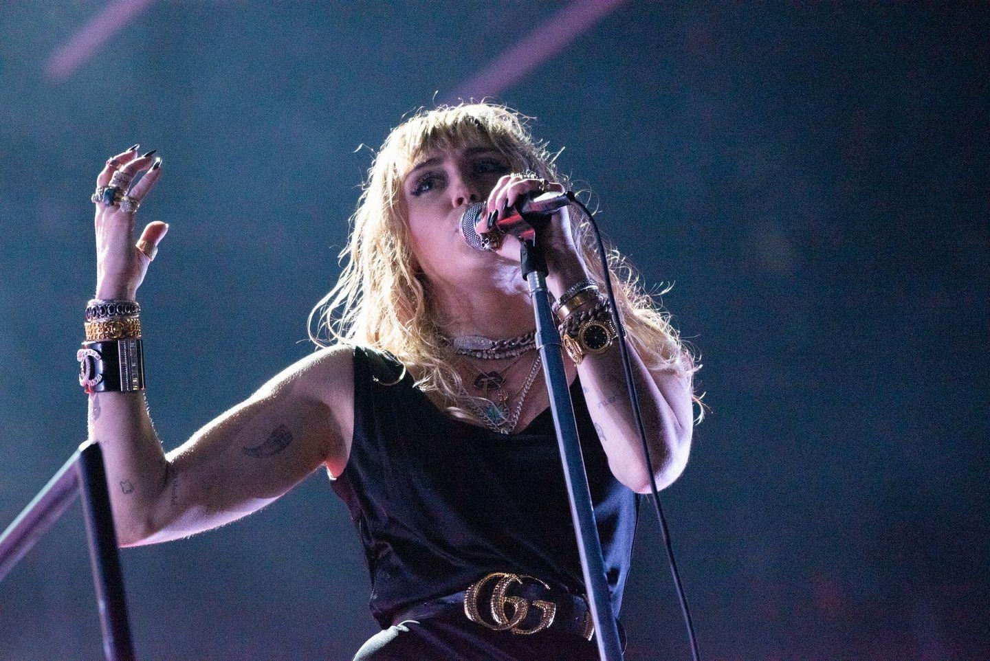 Miley Cyrus performing at BBC Radio