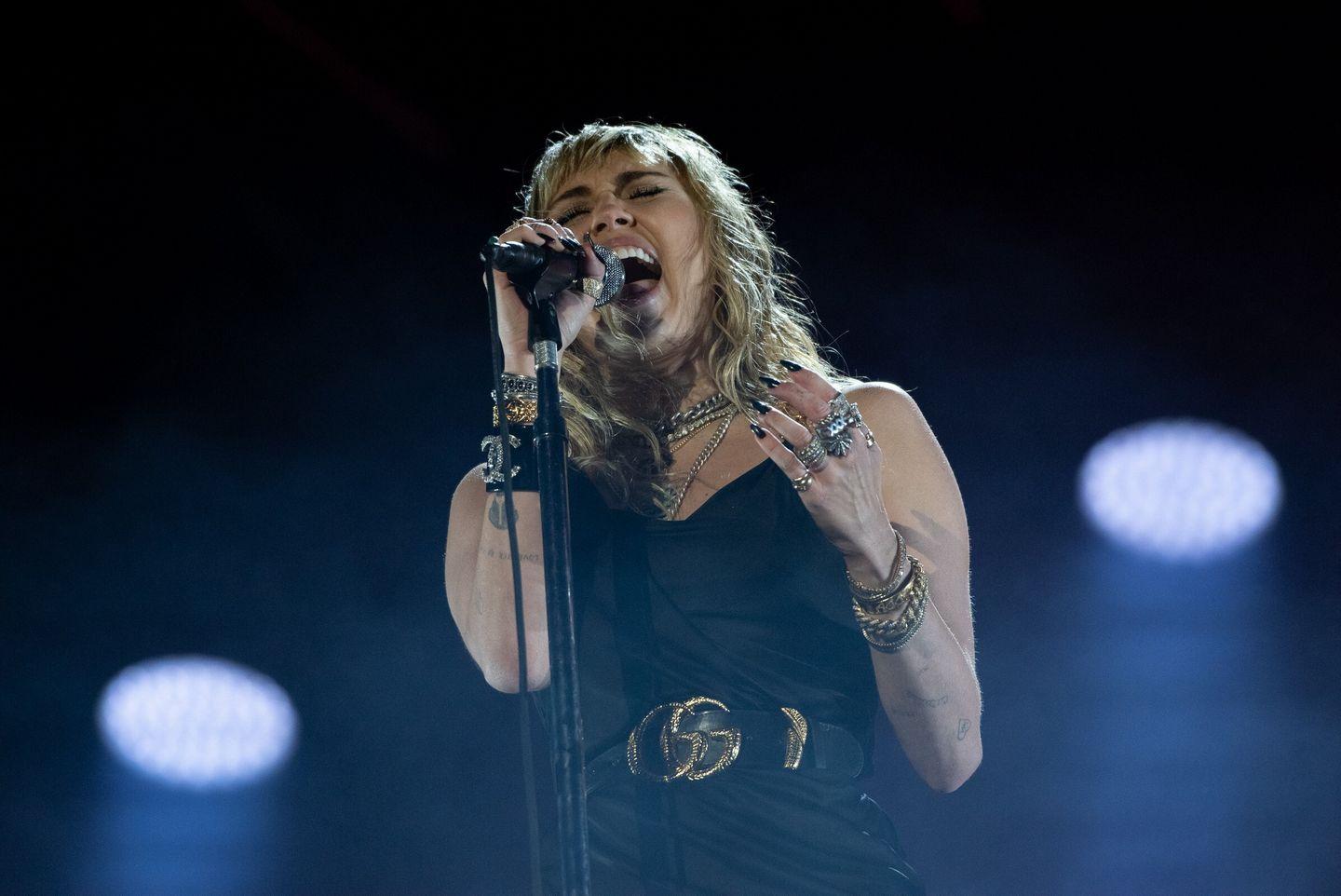 Miley Cyrus performing at BBC Radio