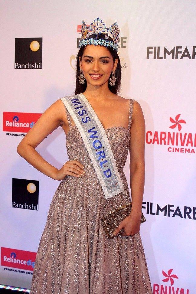 Miss World Manushi Chhillar at Filmfare Glamour & Style Awards Photos