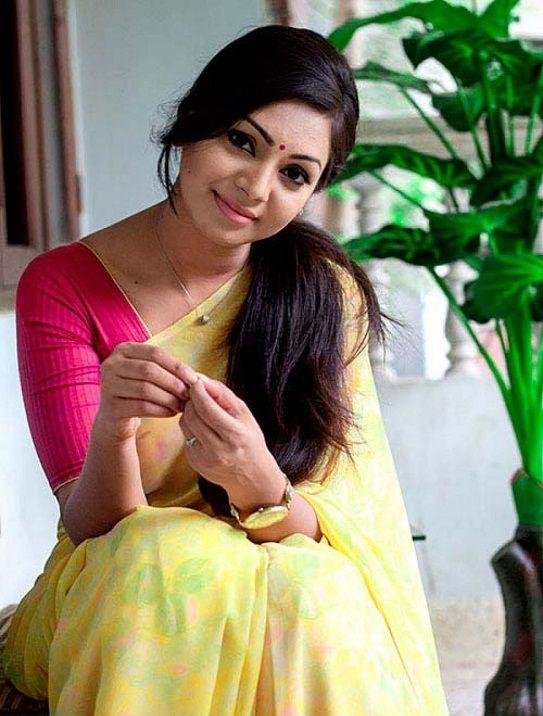 Model & Actress Sadia Jahan Prova Photos