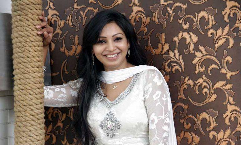 Model & Actress Sadia Jahan Prova Photos