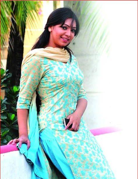 Model & Actress Sadia Jahan Prova Photos