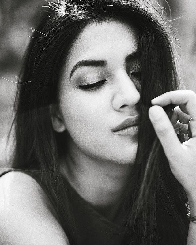 Model Shivani Singh Exclusive Hot Gallery Collection