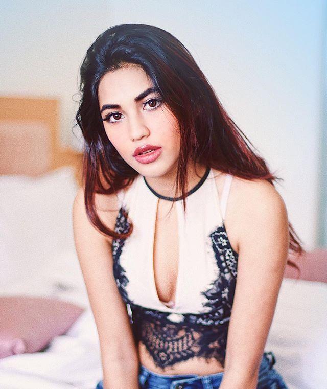 Model Shivani Singh Exclusive Hot Gallery Collection