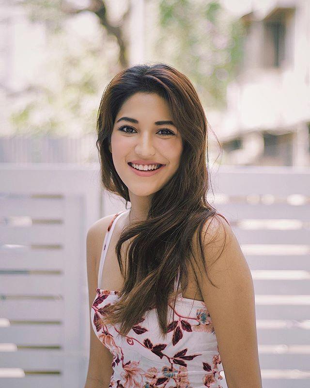 Model Shivani Singh Exclusive Hot Gallery Collection