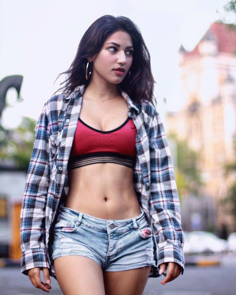 Model Shivani Singh Exclusive Never Seen Hot Photoshoot Stills