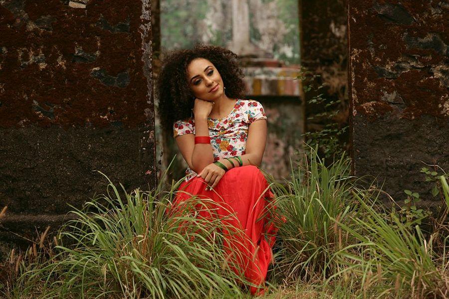 Mollywood Actress Pearle Maaney Latest Photo Stills