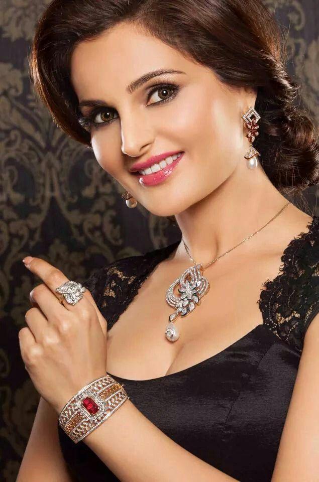 Monica Bedi Hot Latest HQ Pics Photos In Short Cloths