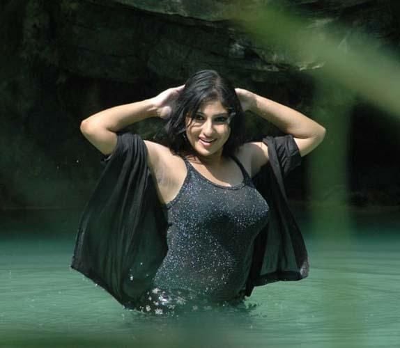 Monica Tamil Actress Hot Photos