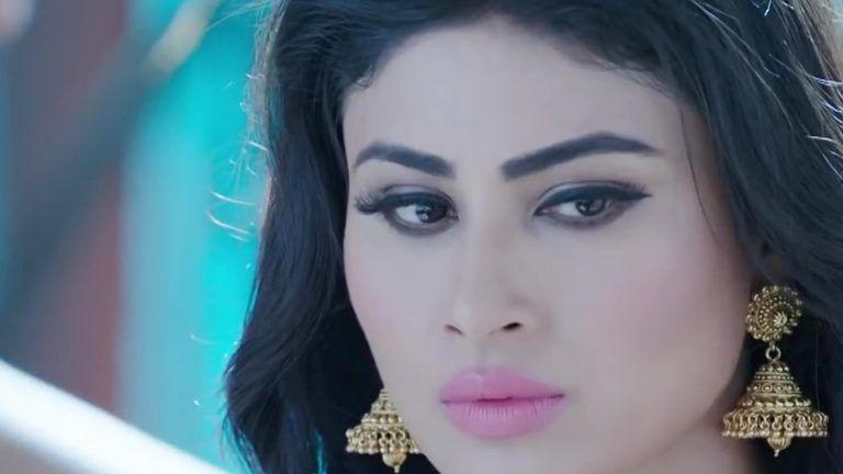 Mouni Roy Beautiful HD Wallpapers & Latest 2018