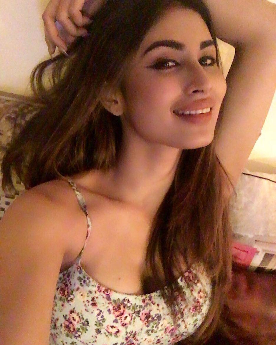 Mouni Roy Photos: 30 Unseen Hot & Beautiful Photos of Mouni Roy