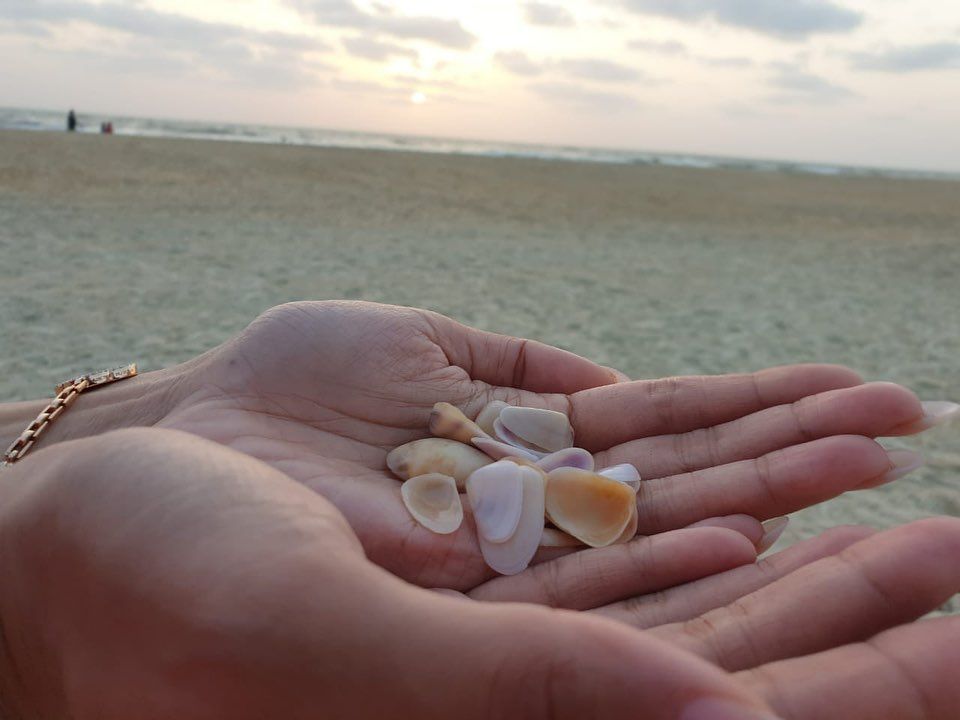 Mouni Roy enjoying Beach Vacation