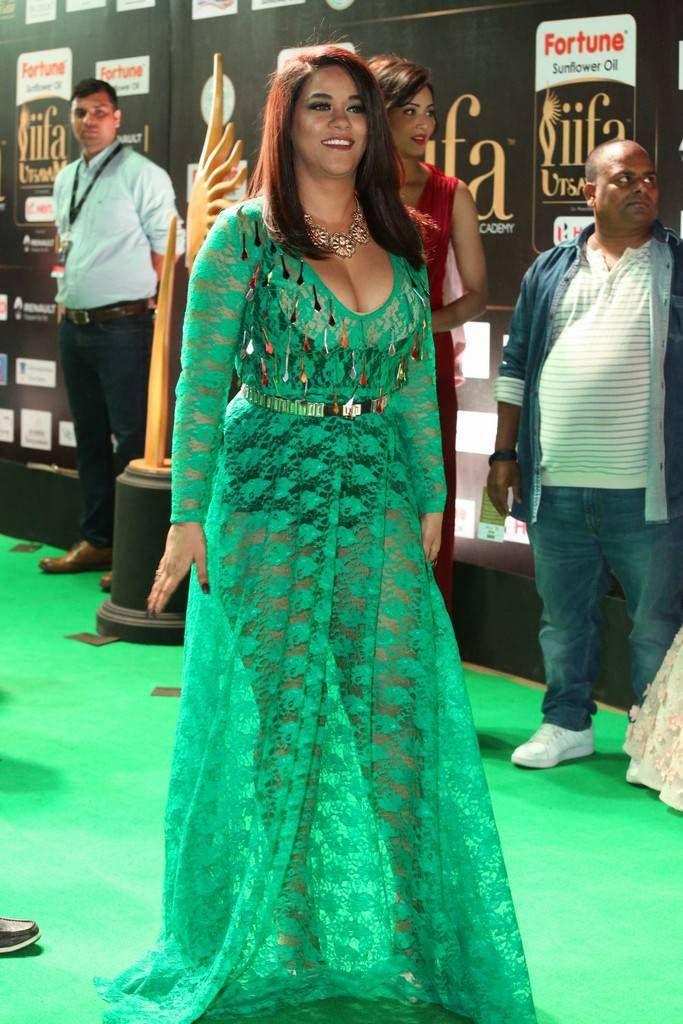 Mumaith Khan Stills At IIFA Awards 2017