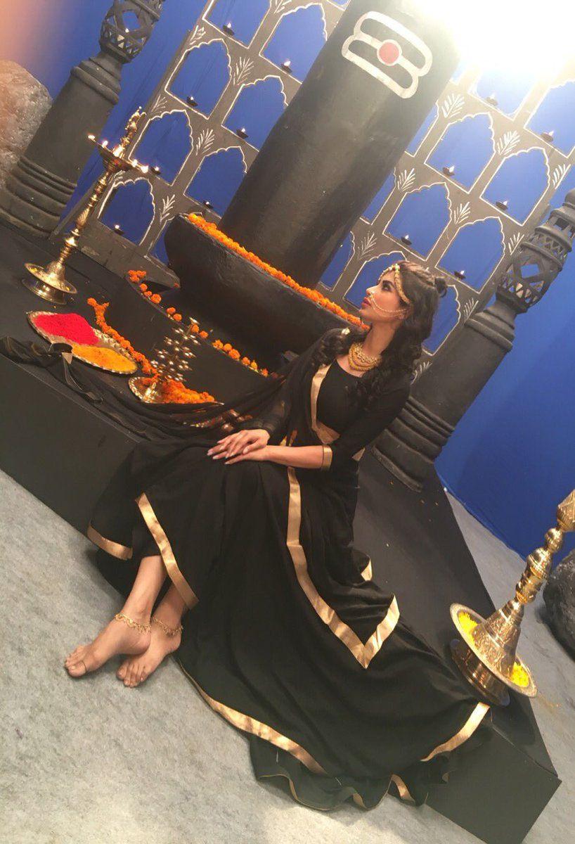 Naagin’s Mouni Roy's HOT UNSEEN Photos