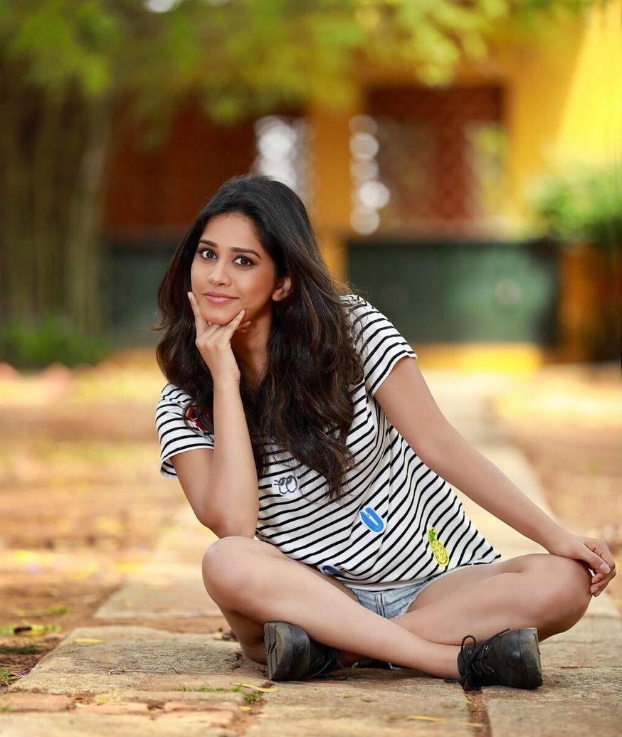 Nabha Natesh Latest 2018 Photoshoot Stills