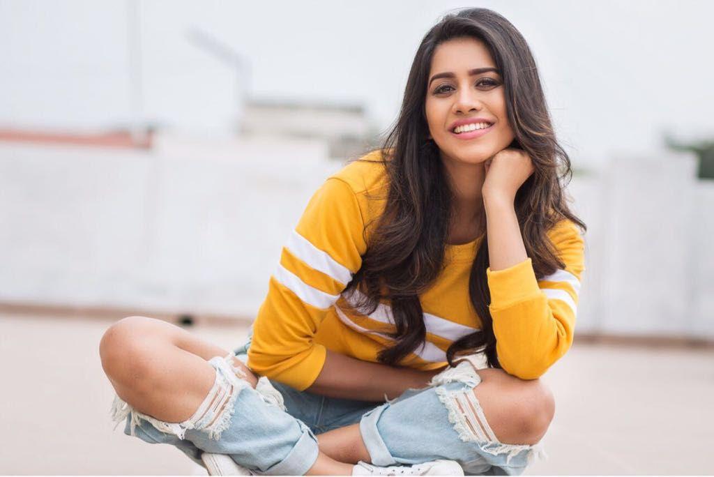 Nannu Dochukunduvate Fame Nabha Natesh Latest Photoshoot Stills