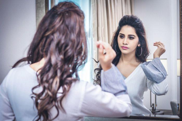 Nannu Dochukunduvate fame Heroine Nabha Natesh Stills