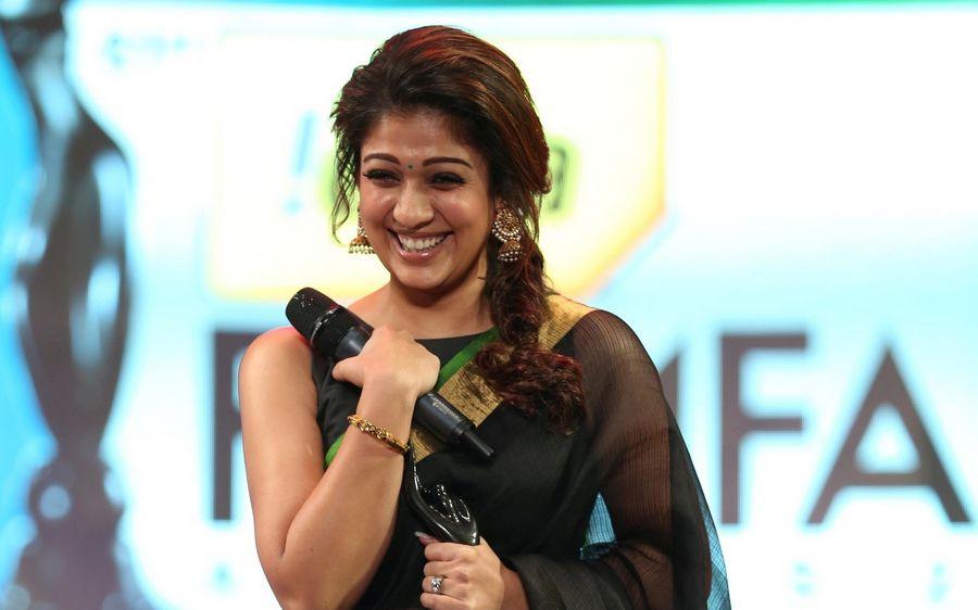 Nayantara HOT & SEXY Close UP Wallpapers