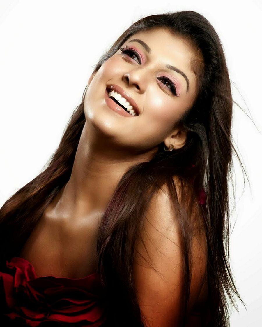 Nayantara HOT & SEXY Close UP Wallpapers