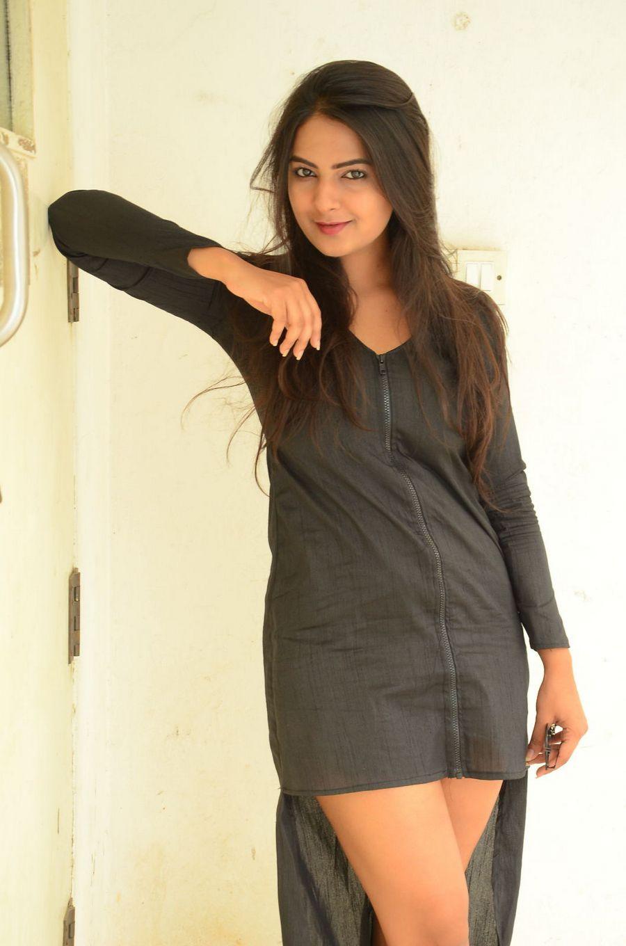 Neha Deshpande Sexy Pics