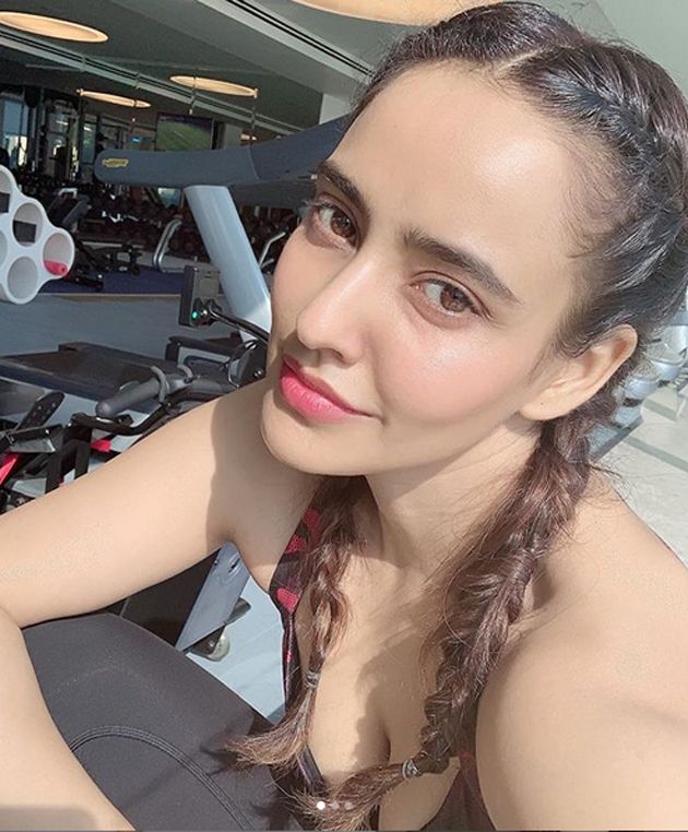 Neha Sharma Instagram Photos