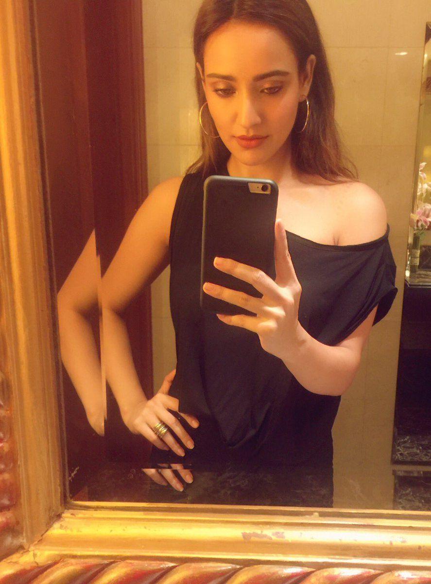Neha Sharma Latest Selfies Photos