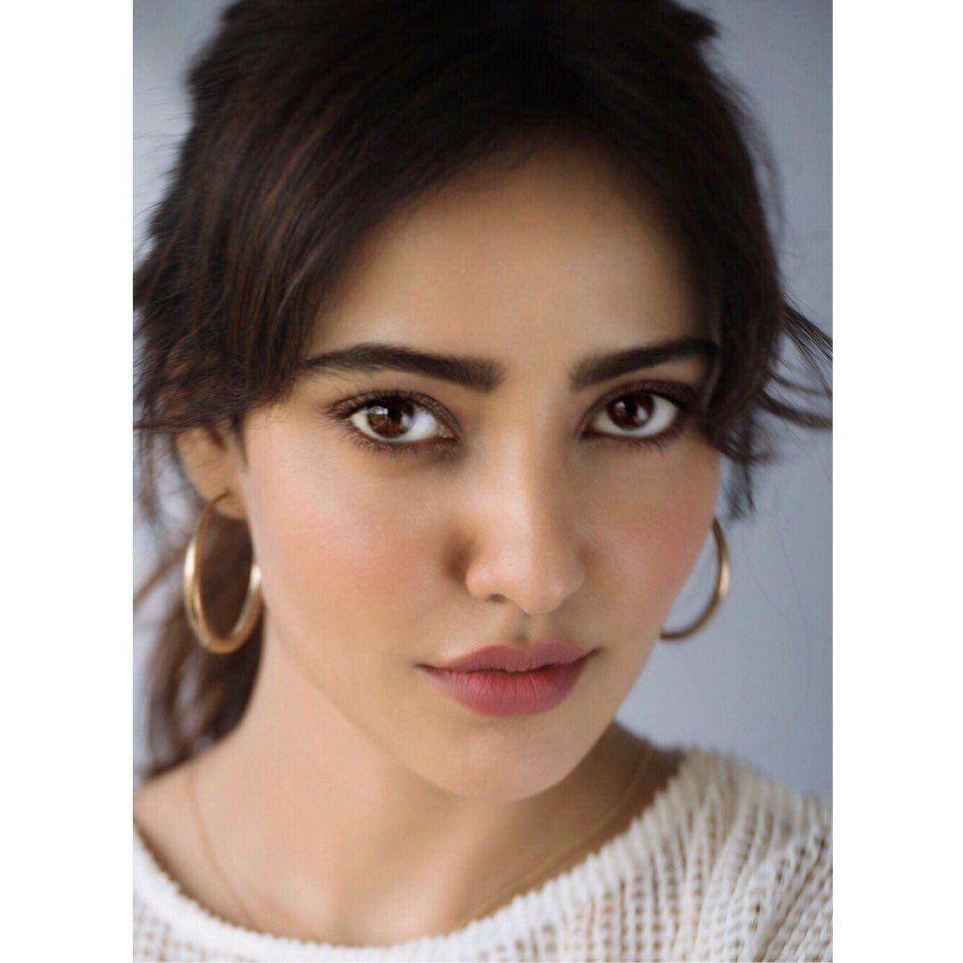 Neha Sharma New Unseen Photoshoot Stills