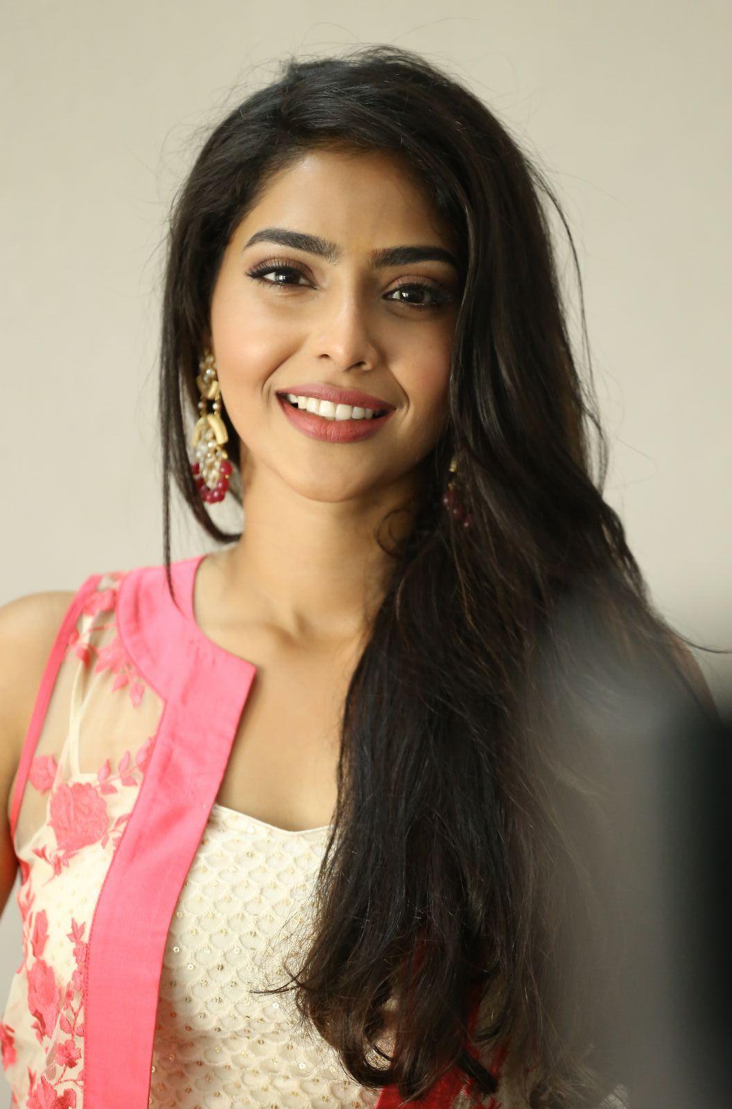 New Actress Iswarya Lakshmi Latest Stills