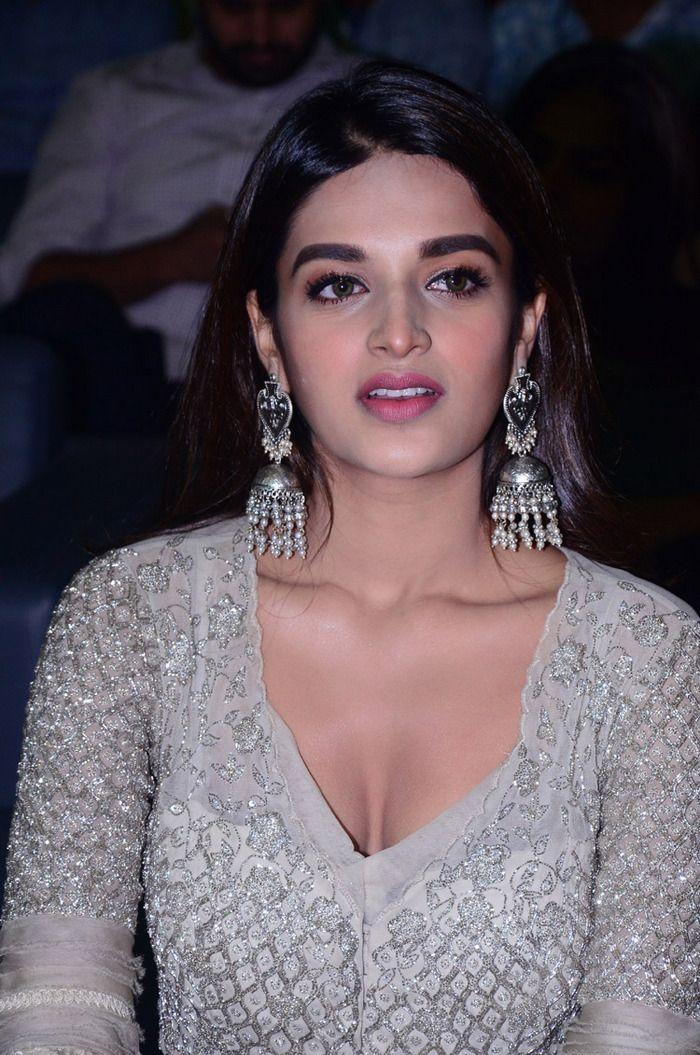 Nidhhi Agrawal Recent New Stills