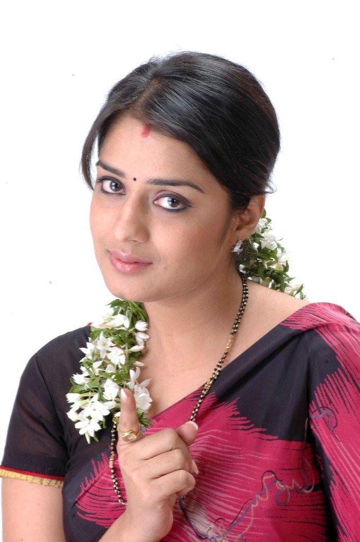 Nikitha Thukral in Saree PhotoShoot Stills