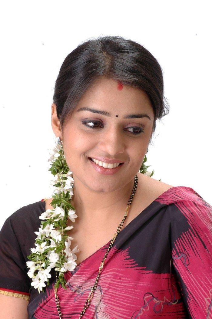 Nikitha Thukral in Saree PhotoShoot Stills