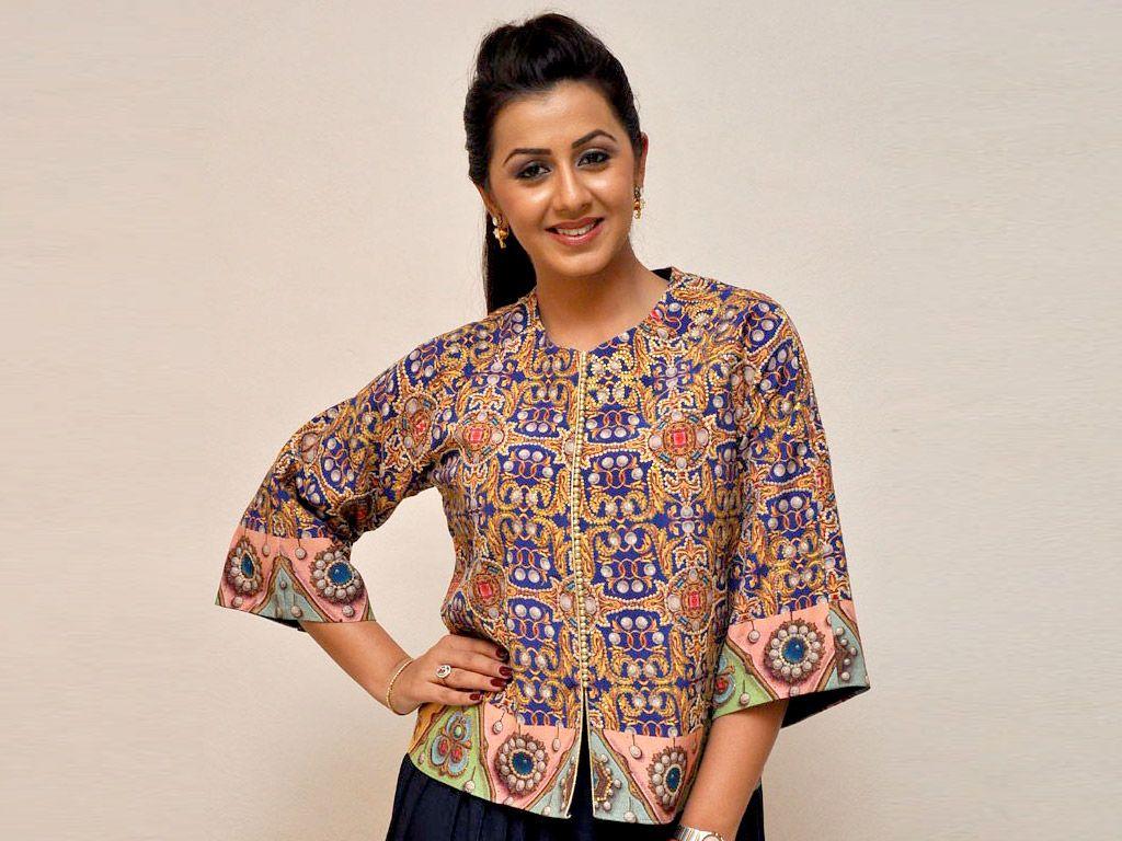 Nikki Galrani Latest HOT Spicy Photoshoot Stills