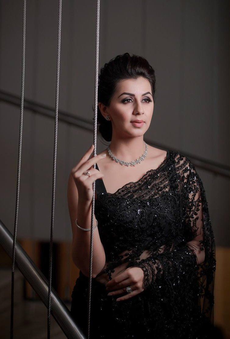 Nikki Galrani Latest Photos in Saree