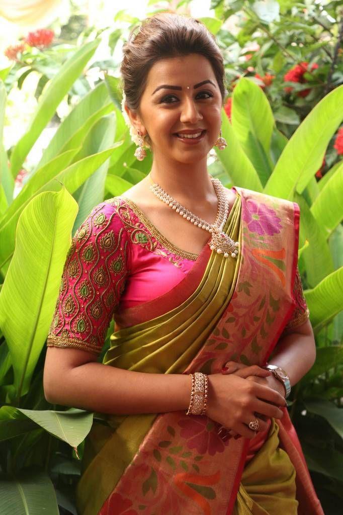 Nikki Galrani Stills At Neruppu Da Movie Audio Launch