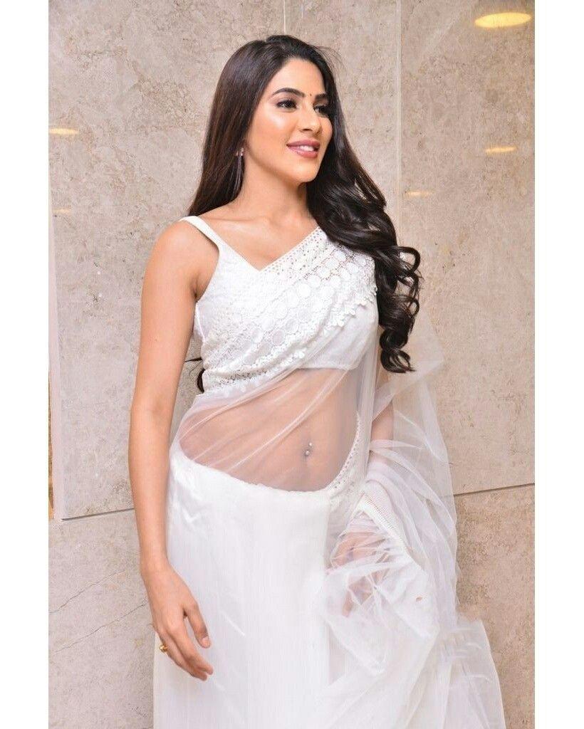 Nikki Tamboli  Stills