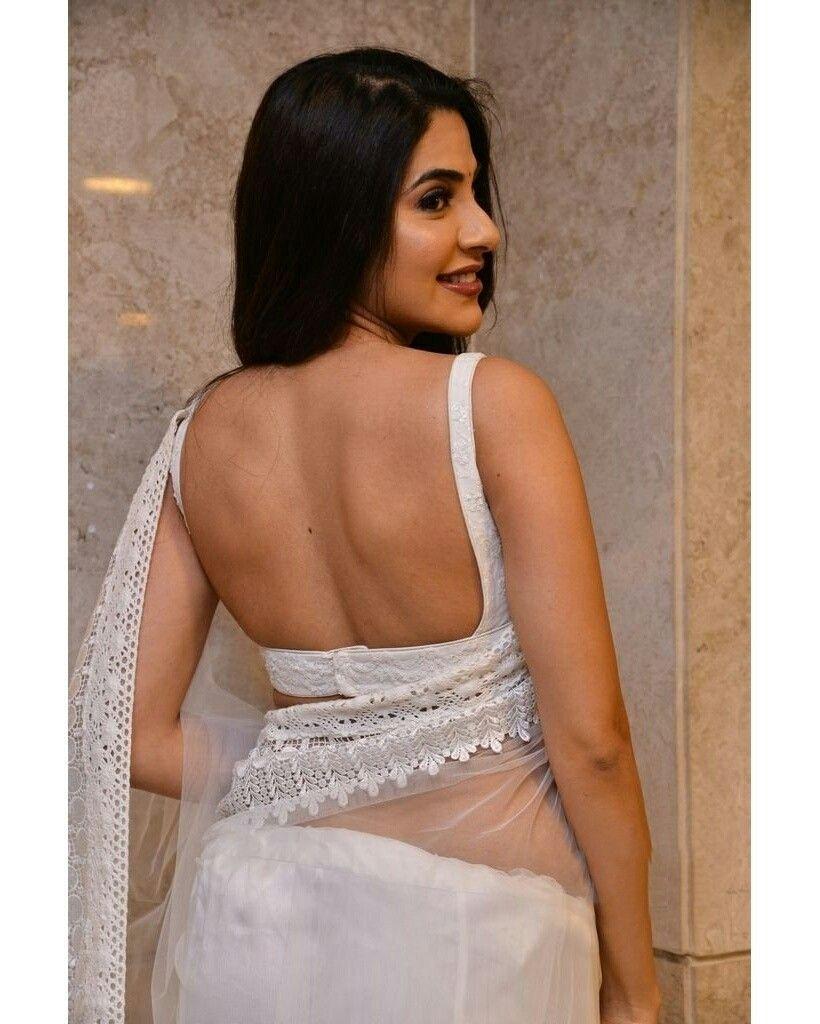 Nikki Tamboli  Stills