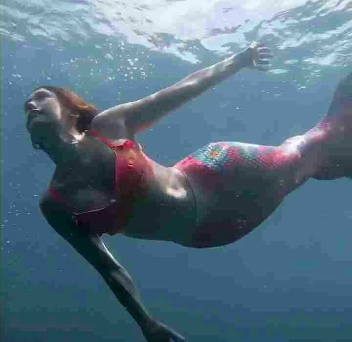 Nina Dobrev Photos Under Water