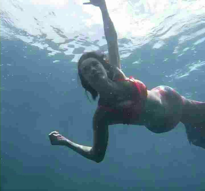 Nina Dobrev Photos Under Water