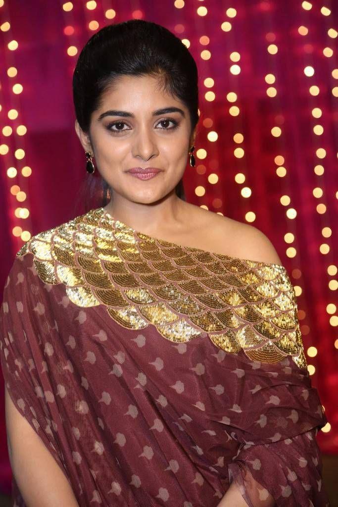 Niveda Thomas Stills At Zee Telugu Apsara Awards 2017